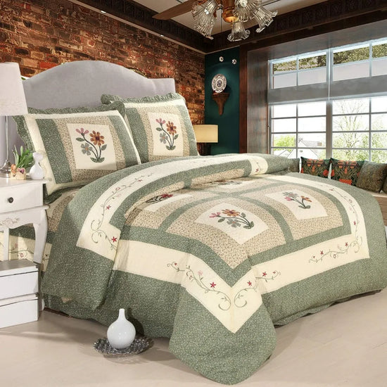 Embroidered Floral Quilted Bedspread Set