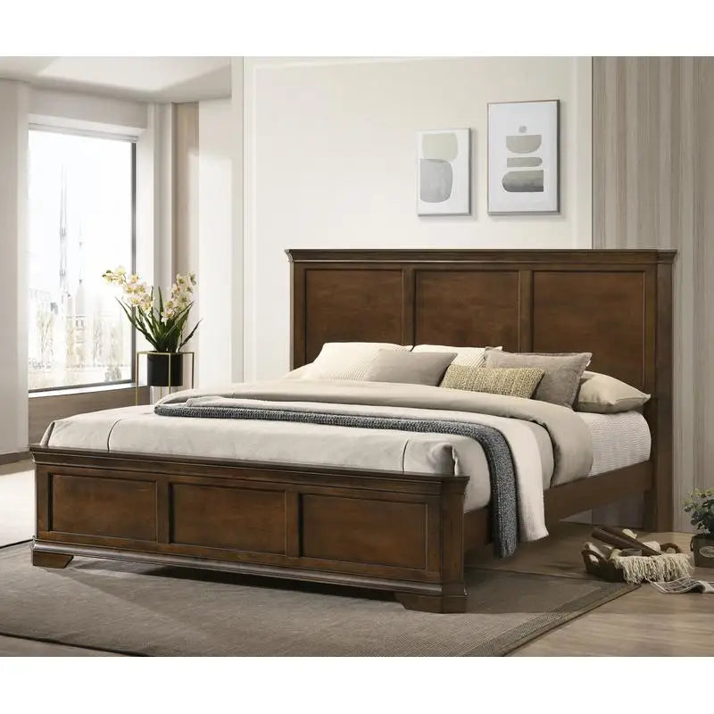 Queen Panel Bed With 2 Nightstands